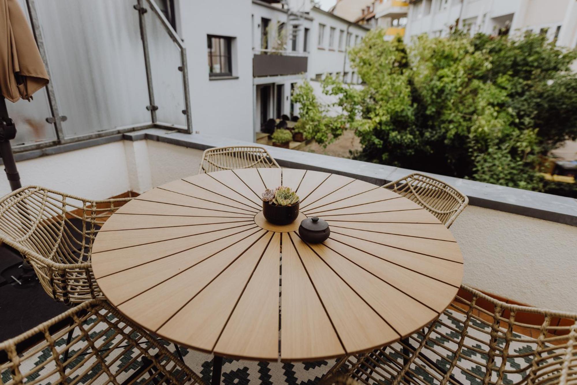 Staylight City - Premium Appartements Mit Balkon Χιλντεσχάιμ Εξωτερικό φωτογραφία